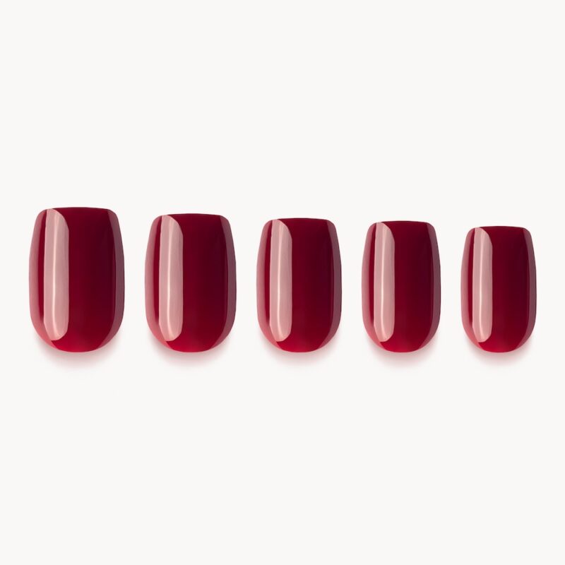 paznokcie osobno 08.2025 burgundy