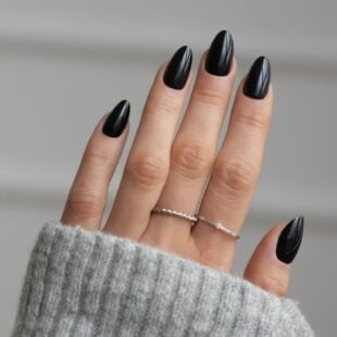 Onyx sztuczne paznokcie czarne